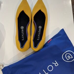 Rothy’s “The Point” (original) in Marigold Yellow Size 11